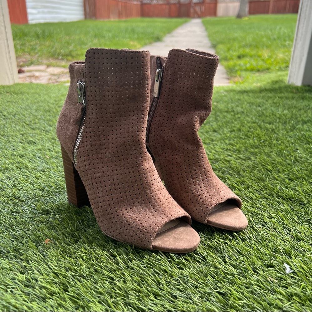 Heels/booties